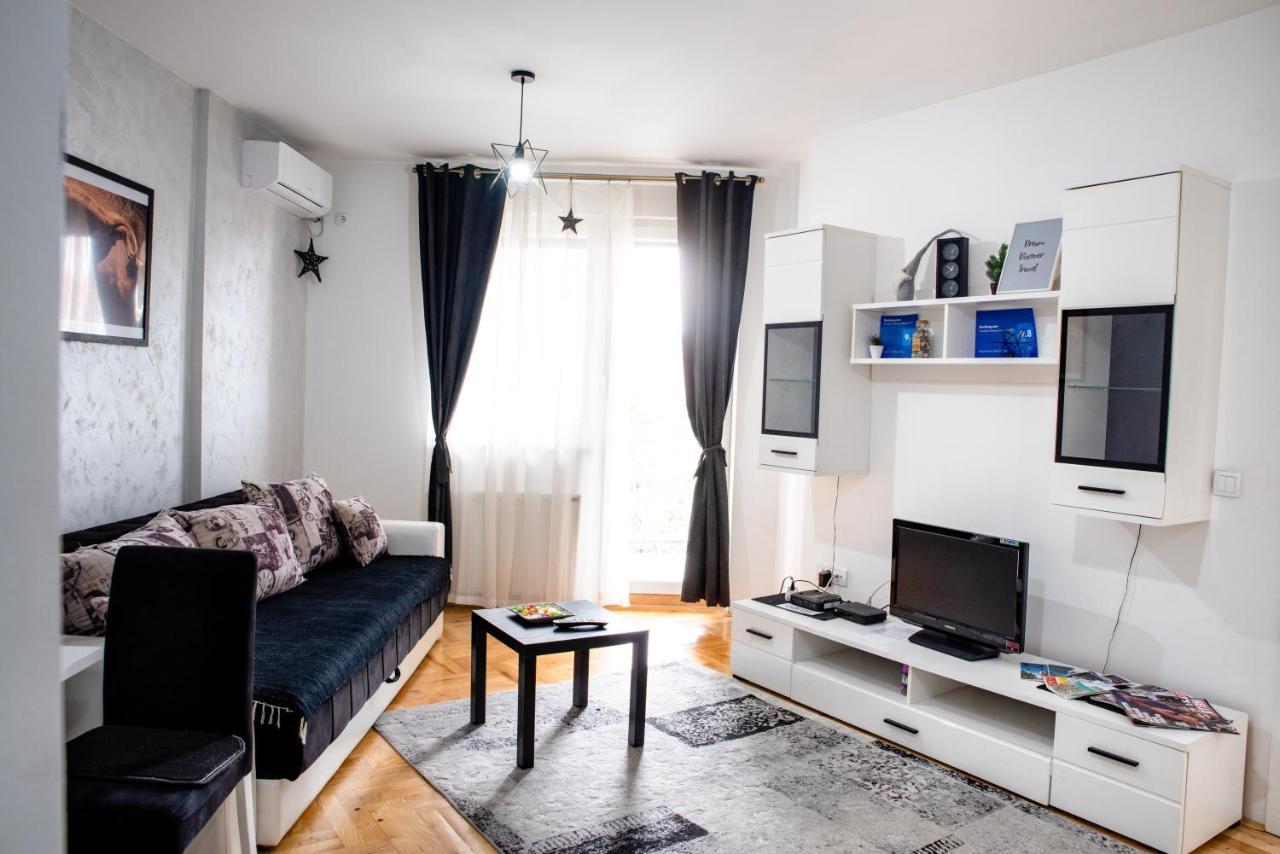 Apartman Black Star Apartment Novi Sad Exterior photo